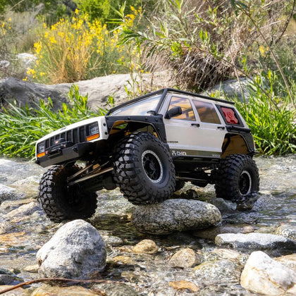 Axial SCX10 III 1/10 Jeep Cherokee XJ RTR Scale Crawler White